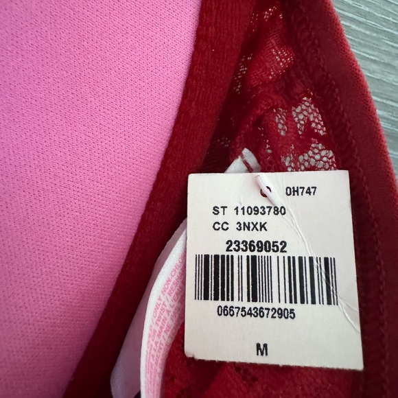PINK VICTORIA SECRET BRAND NEW SEXY RED CRISS CROSS PUSH UP BRA SIZE MEDIUM - Picture 3 of 3